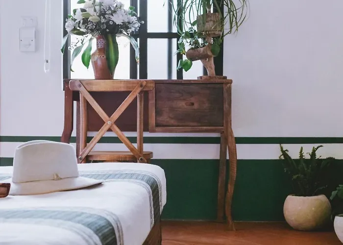 Hiphipstay - The Colonial Hotel Tulum